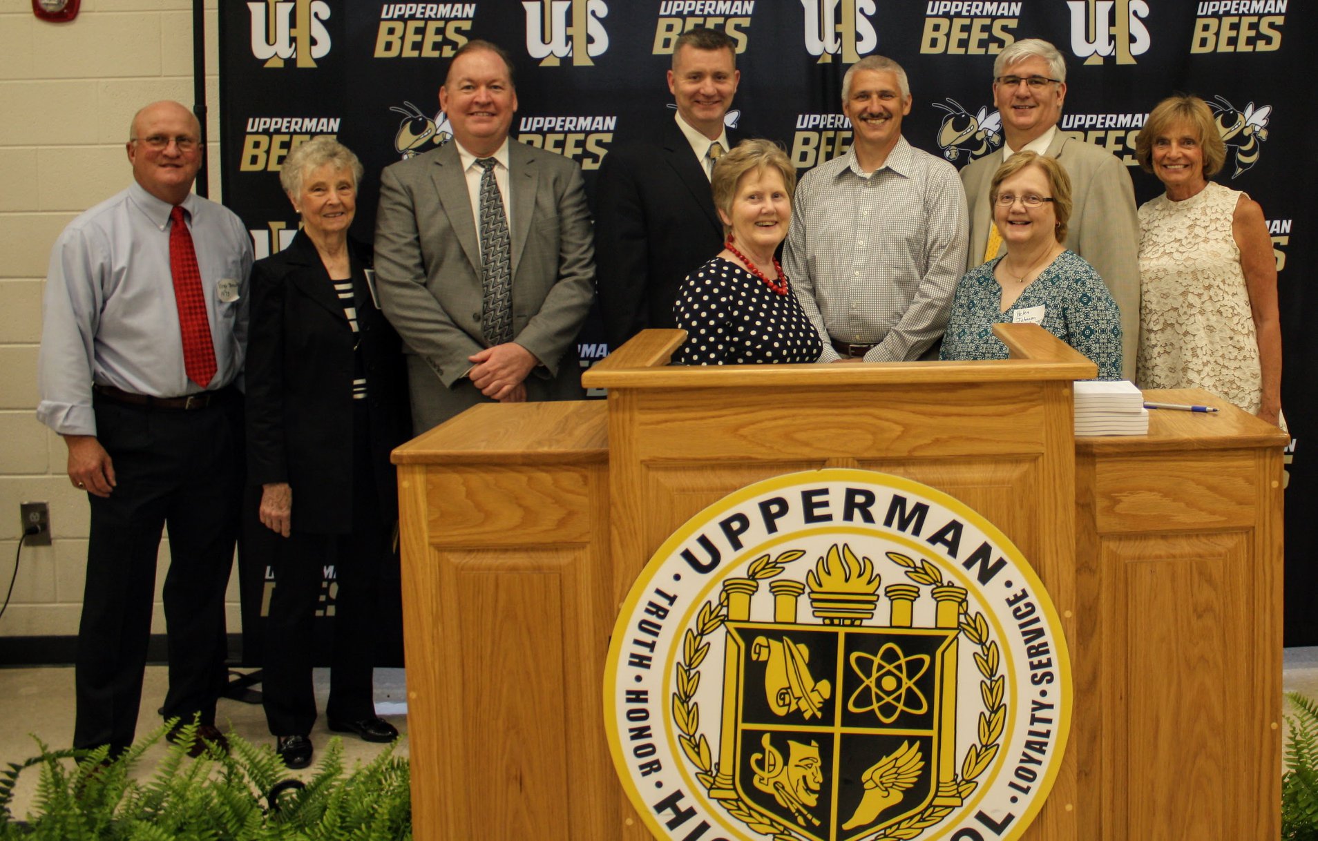 the-baxter-seminary-upperman-high-alumni-association-board-at-the